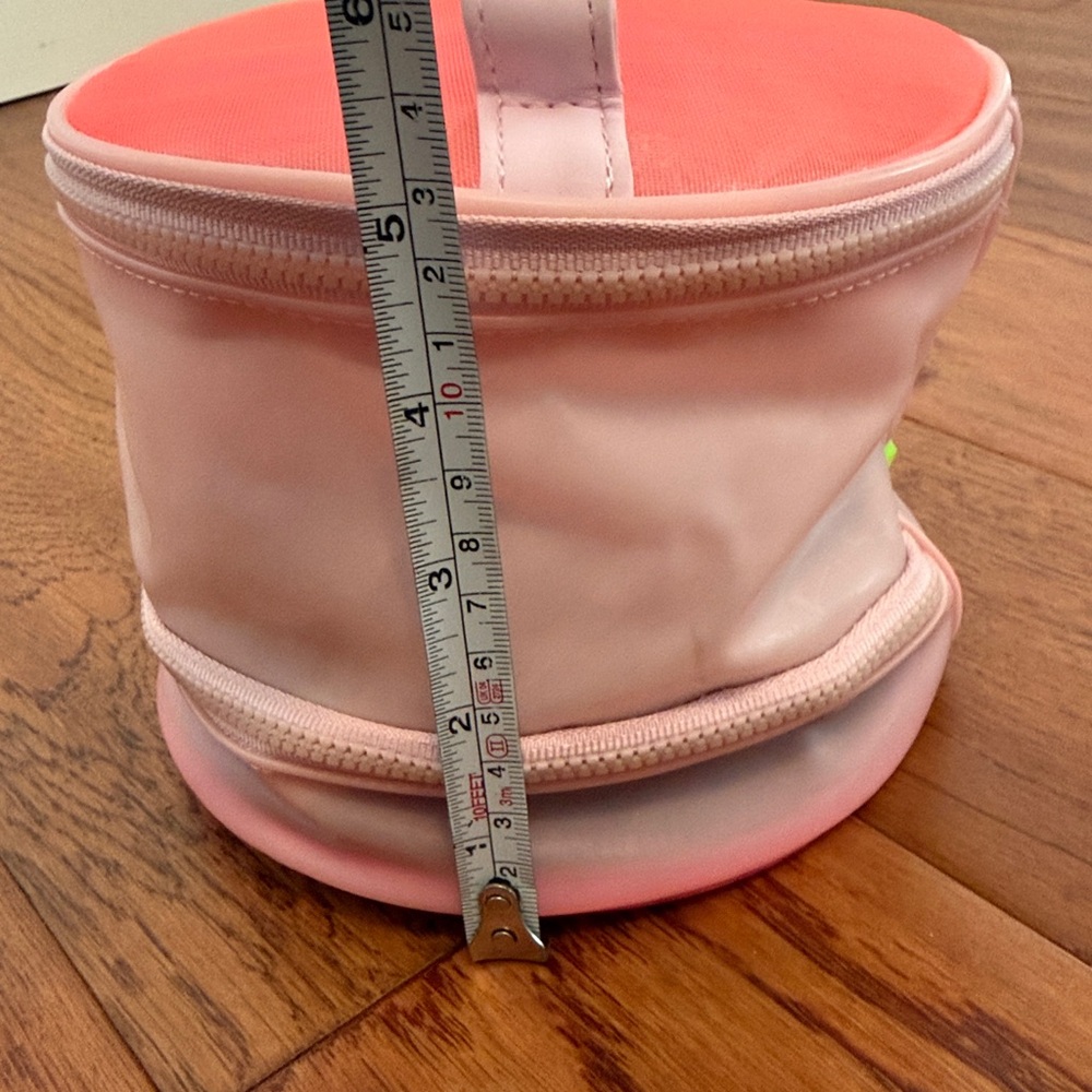 Drunk Elephant toiletry bag round mesh pink - Picture 6 of 7